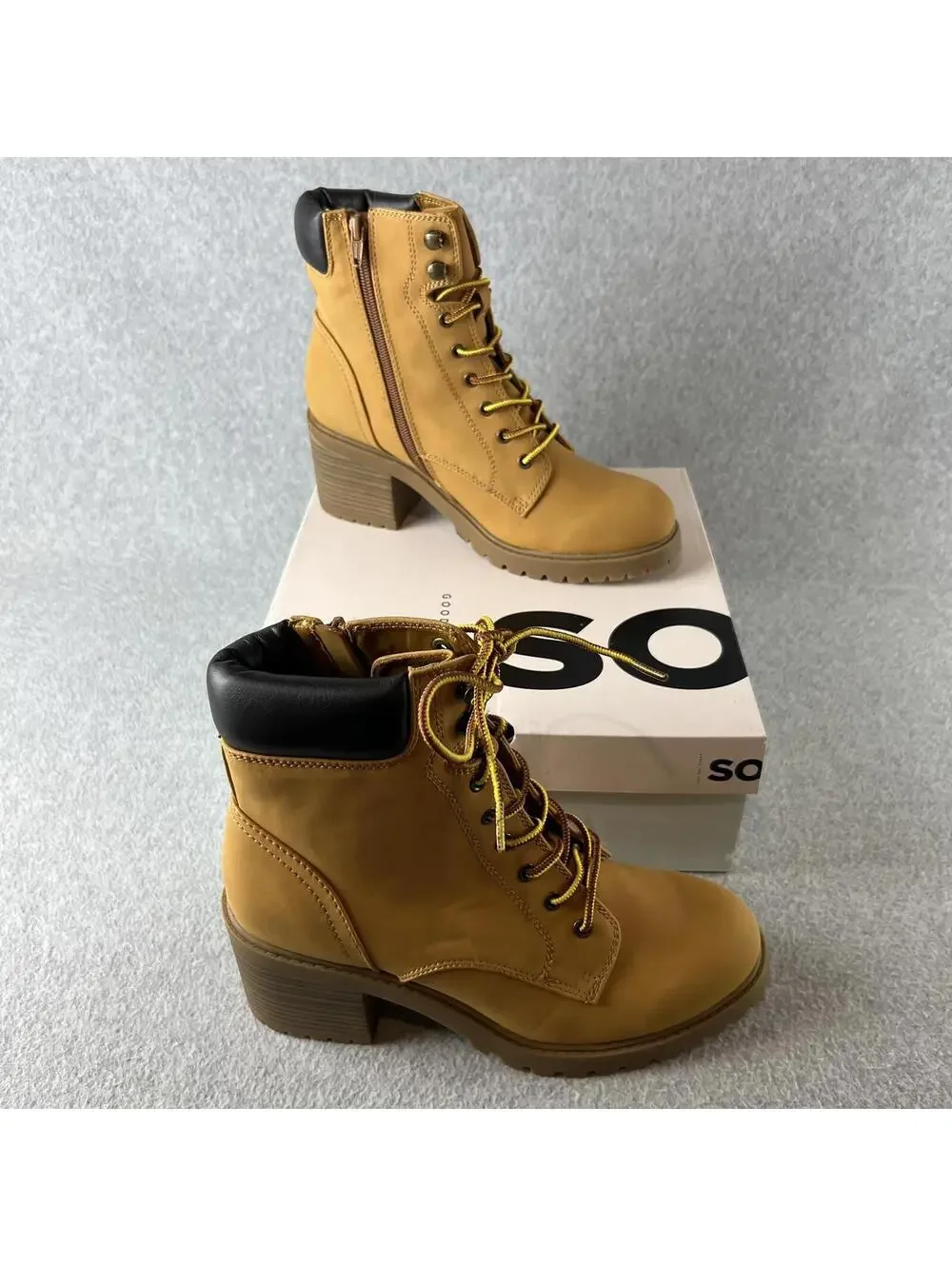 SO Ankle Boots Women's Size 9.5 Combat Block Heels Boots New